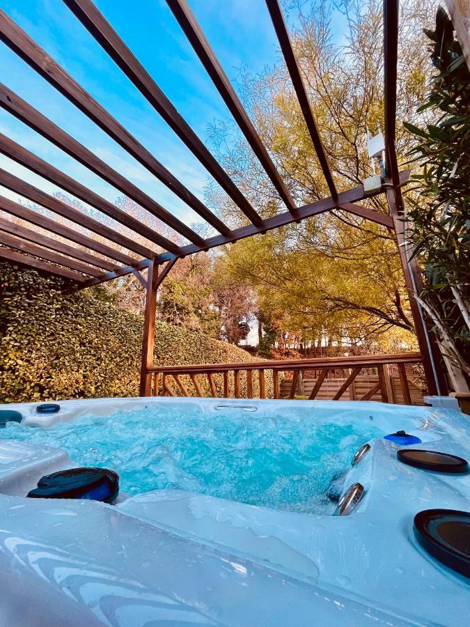 الشقق الفندقية لامبيسكفي  Domaine Amourella المظهر الخارجي الصورة
