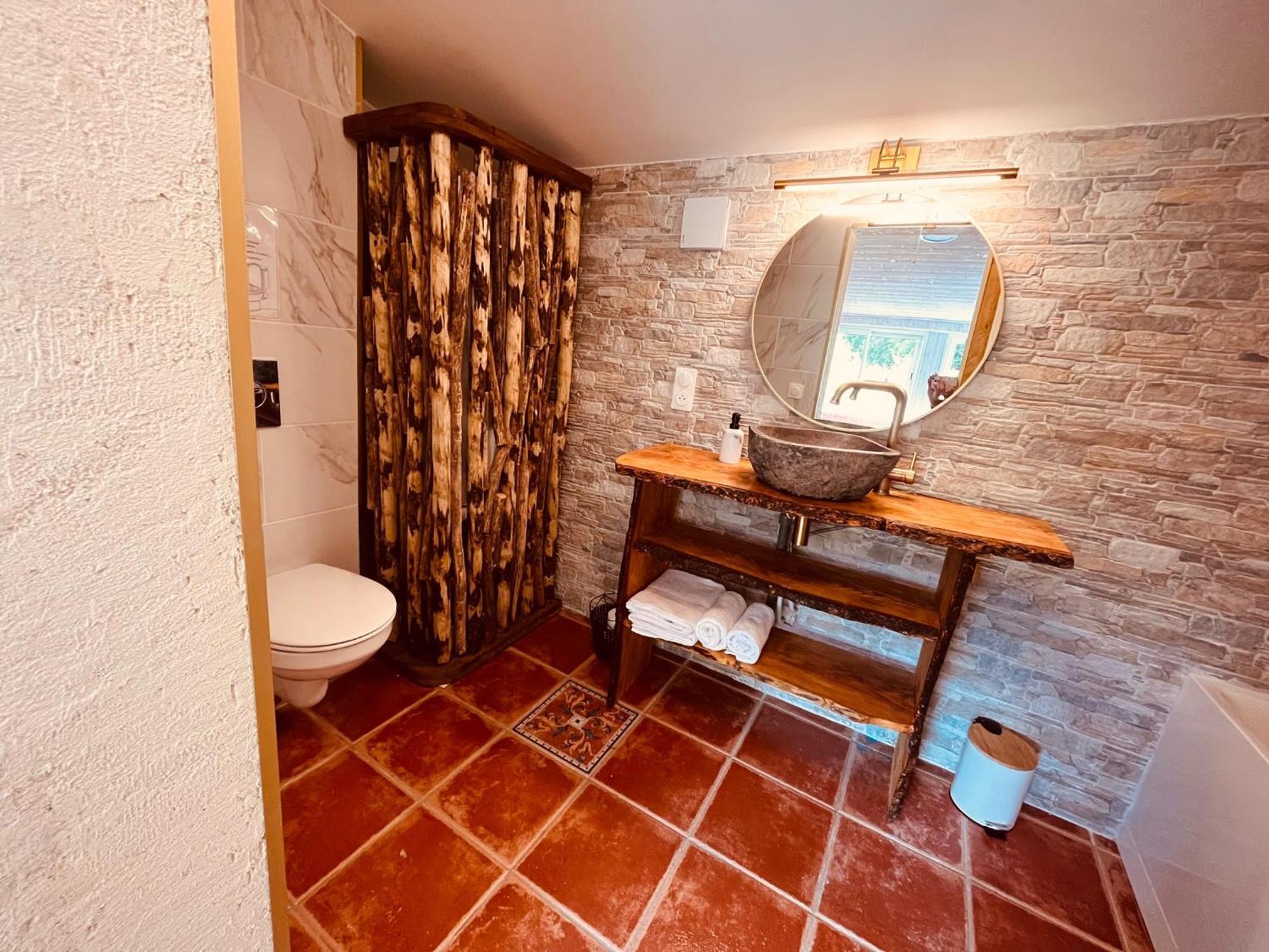 الشقق الفندقية لامبيسكفي  Domaine Amourella الغرفة الصورة