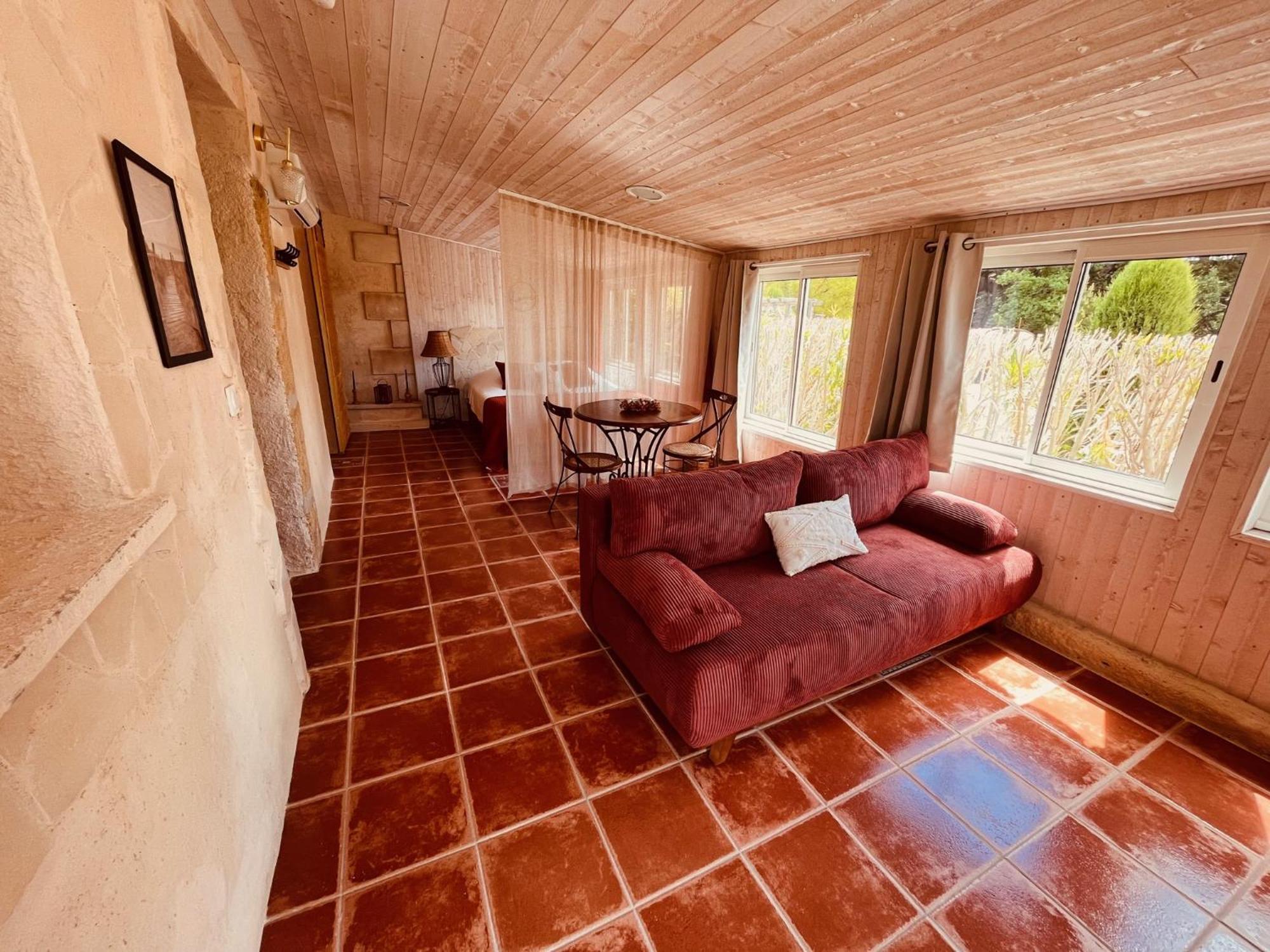 الشقق الفندقية لامبيسكفي  Domaine Amourella الغرفة الصورة