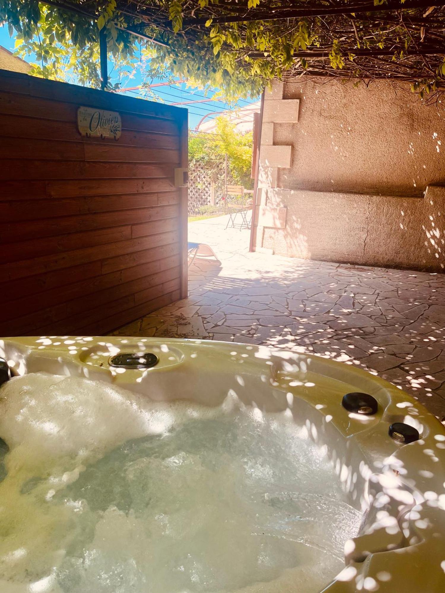 الشقق الفندقية لامبيسكفي  Domaine Amourella الغرفة الصورة